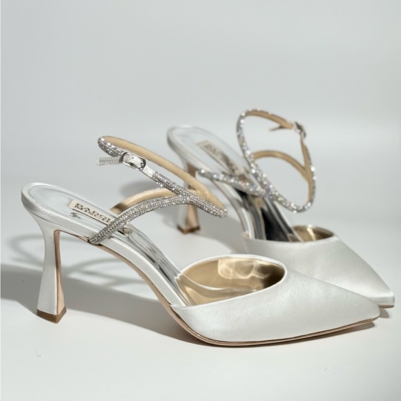 Badgley Mischka Shoes - Badgley Mischka Silver and Cream Heels